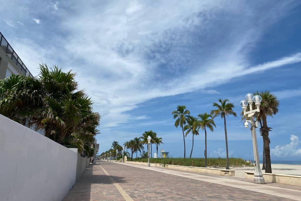 Hollywood Beach Apartments - Walk To The Beach מראה חיצוני תמונה